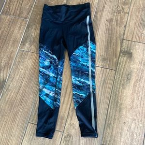 Lululemon leggings size 6